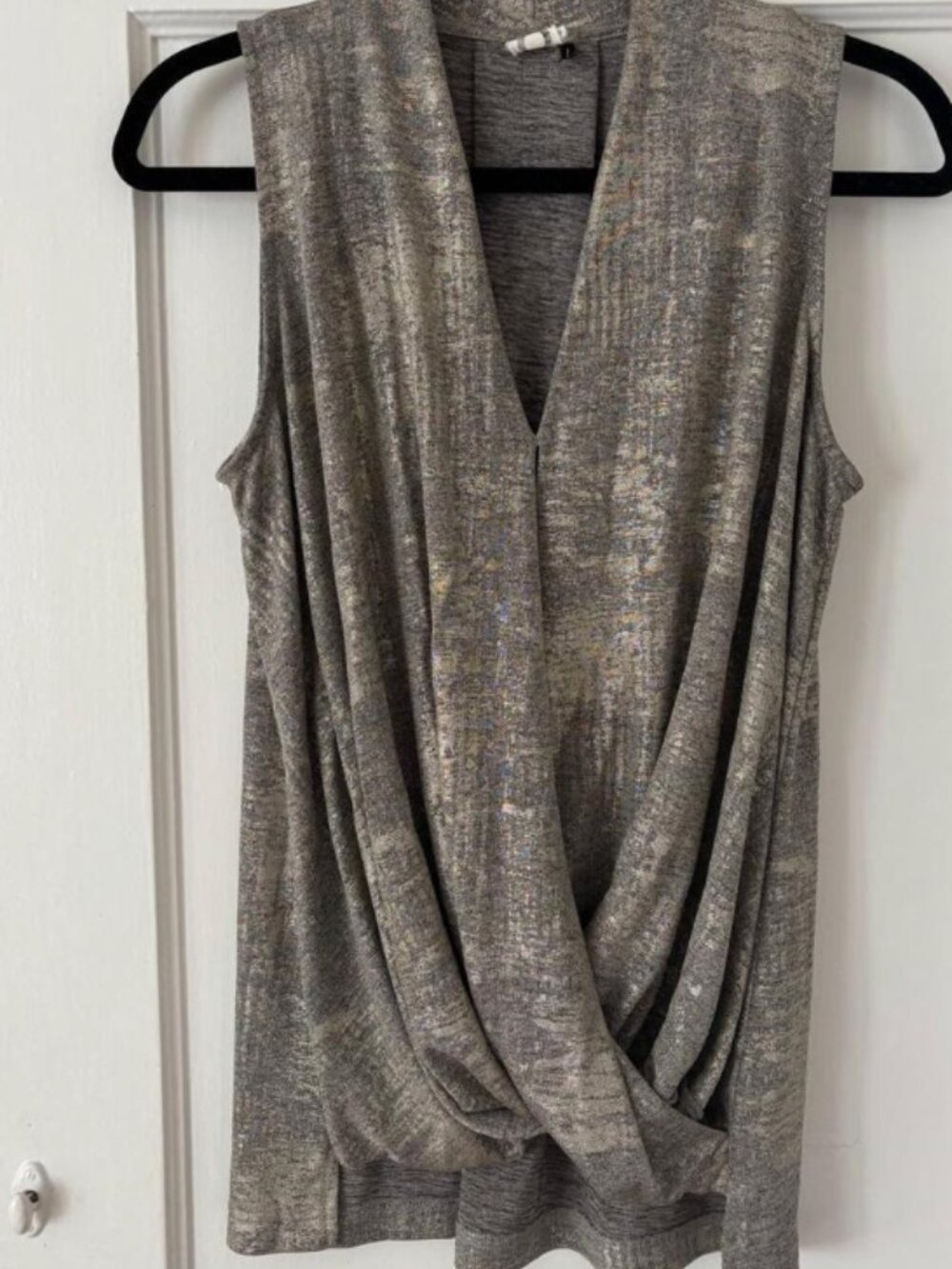 Acemi Anthropologie metallic surplus top large